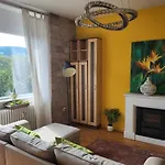 Sunny Panorama Flat Near Castle With Balcony Lejlighed