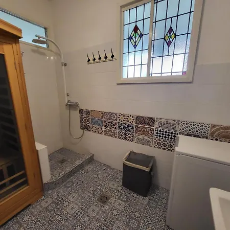 Apartamento Sunny Panorama Flat Near Castle With Balcony